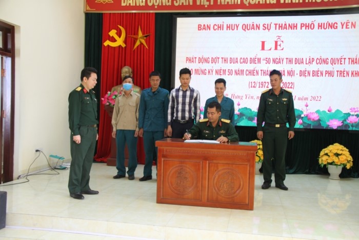 Ban Chỉ huy quân sự thành phố phát động đợt thi đua cao điểm chào mừng kỷ niệm 50 năm Chiến thắng “Hà Nội - Điện Biên Phủ trên không”