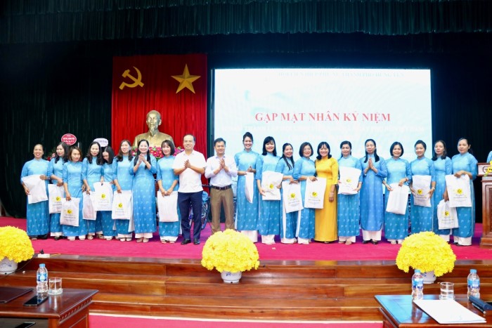 Hội Liên hiệp Phụ nữ  thành phố tổ chức hội nghị kỷ niệm 92 ngày thành lập Hội LHPN Việt Nam