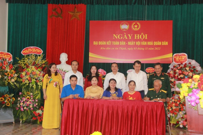 Khu dân cư An Thịnh phường Hiến Nam tổ chức điểm Ngày hội đại đoàn kết toàn dân tộc và Ngày hội văn hóa quân dân
