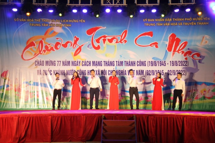 Thành phố Hưng Yên tổ chức chương trình văn nghệ chào mừng kỷ niệm 77 năm cách mạng tháng 8 và quốc khánh 2/9