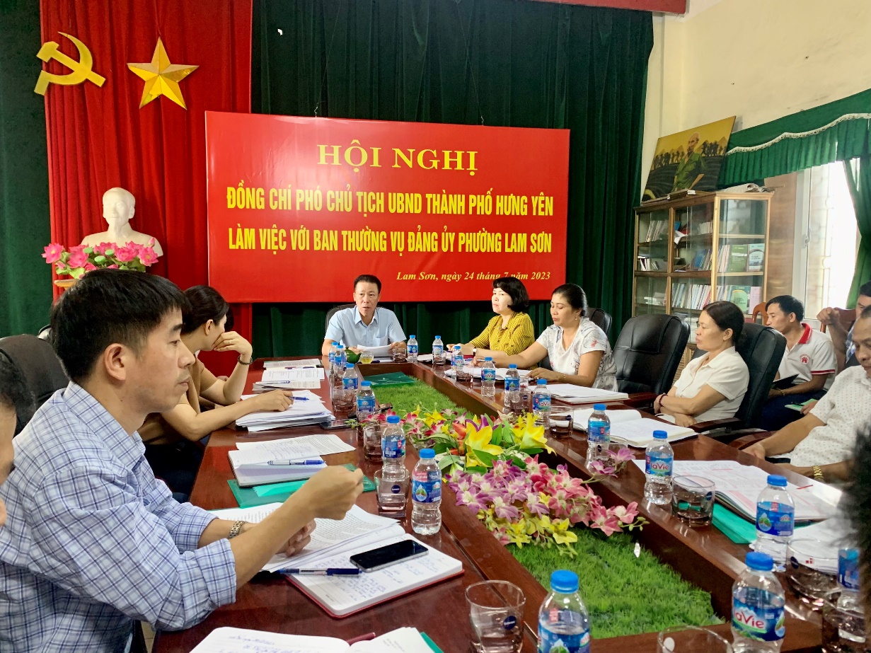 Đồng chí Phó Chủ tịch UBND thành phố - Bùi Tuấn Anh làm việc với Đảng ủy phường Lam Sơn