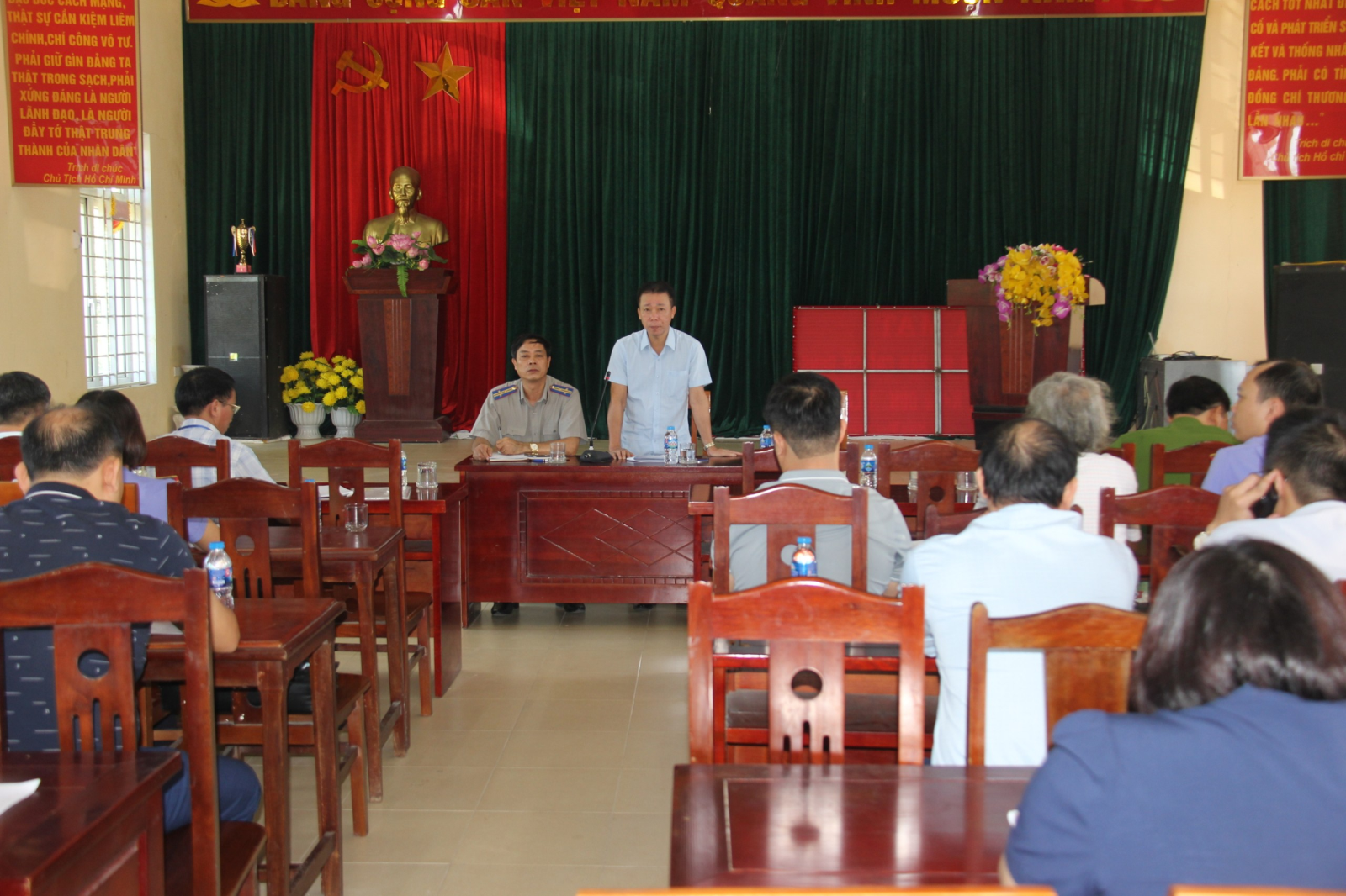 Triển khai kế hoạch cưỡng chế thi hành án tại xã Hồng Nam