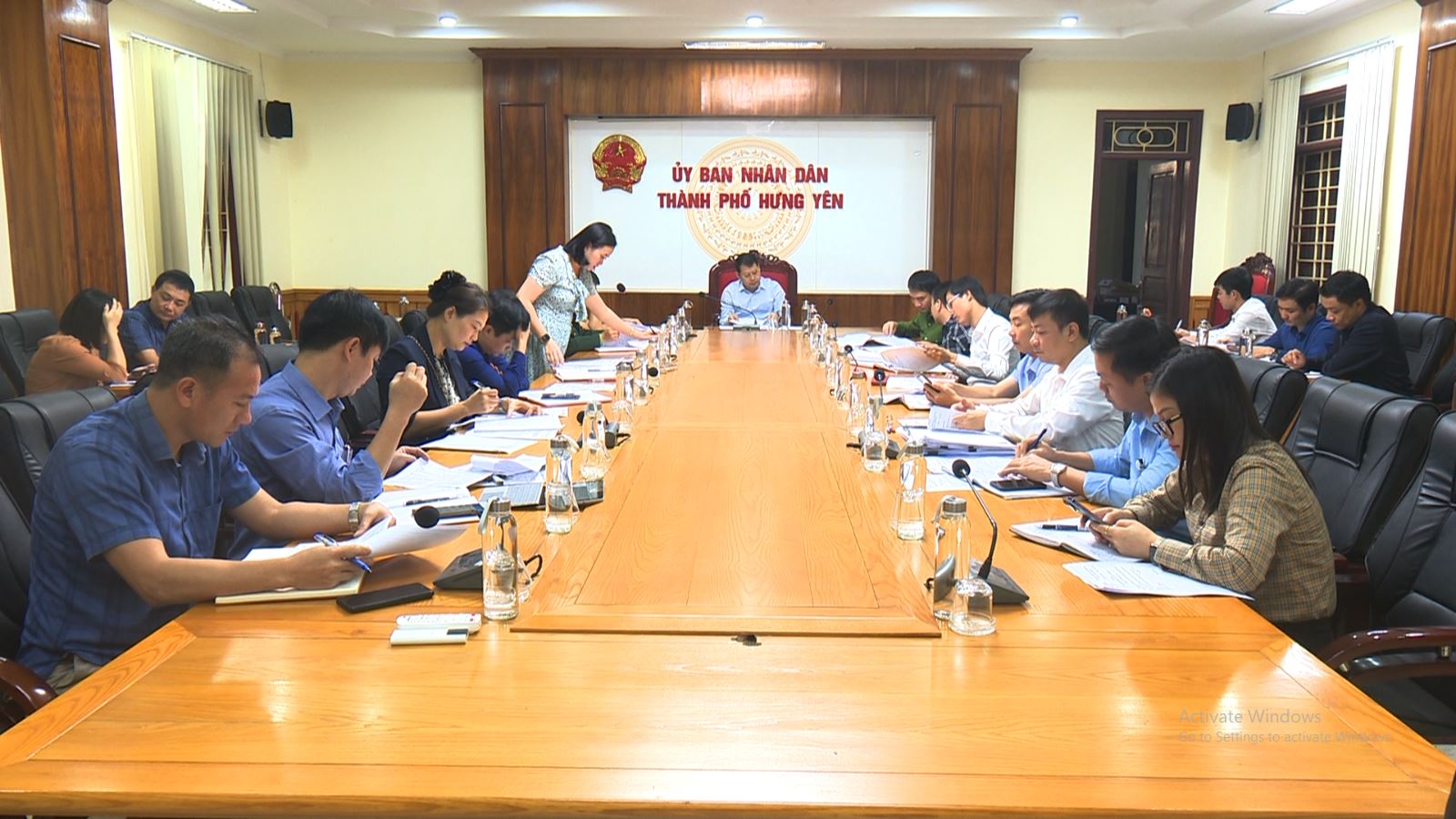 Thành phố tổ chức cuộc họp thông qua dự thảo  chương trình làm việc của UBND thành phố  6 tháng đầu năm 2024