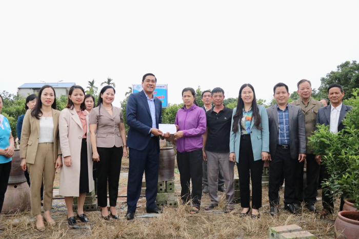 Hội LHPN Thành phố Hưng Yên triển khai mô hình hỗ trợ vườn cây sinh kế khởi nghiệp cho Hội viên Phụ nữ tại phường Hồng Châu