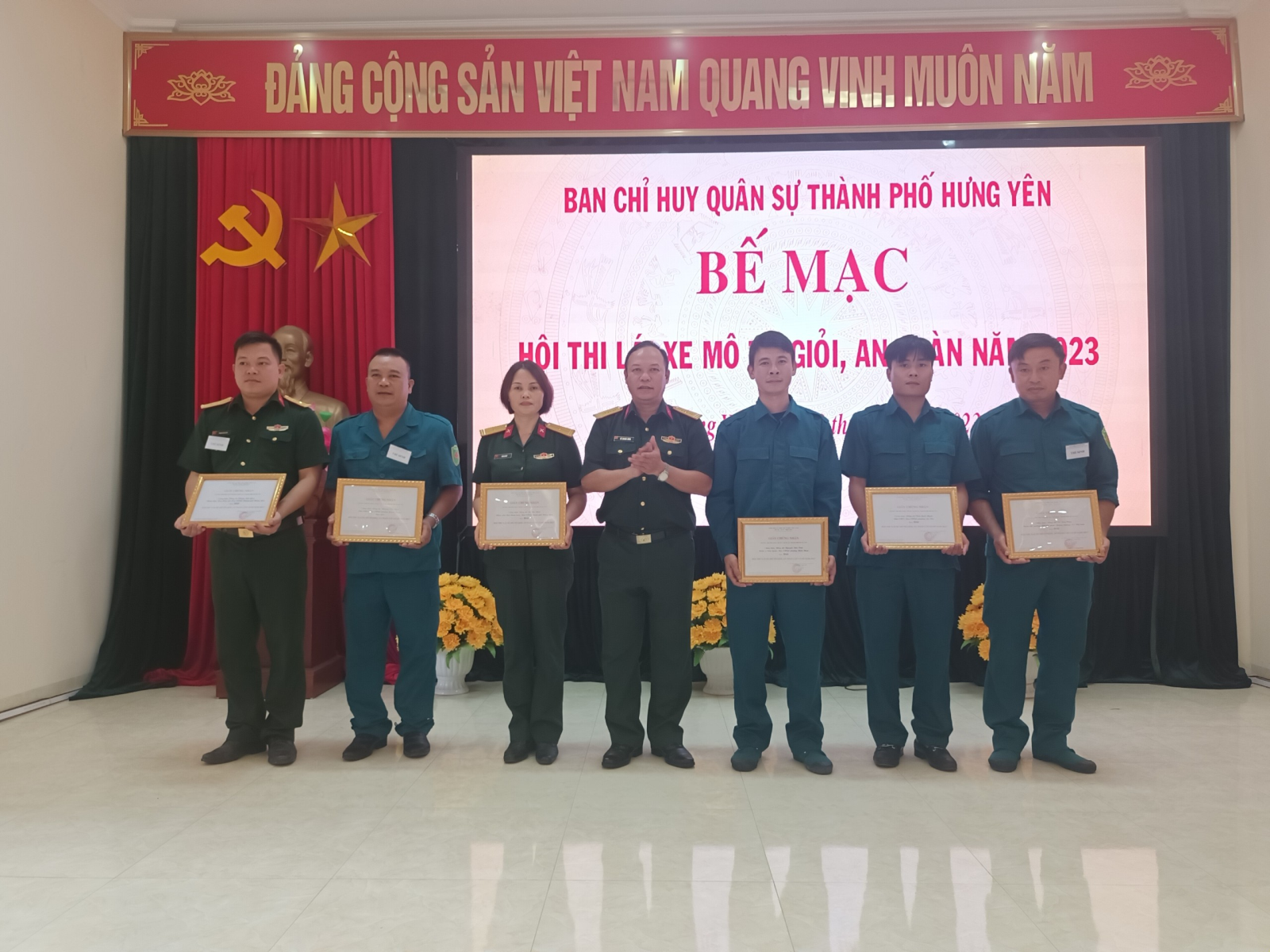 Ban Chỉ huy Quân sự thành phố Hưng Yên tổ chức hội thi  lái xe mô tô giỏi, an toàn năm 2023