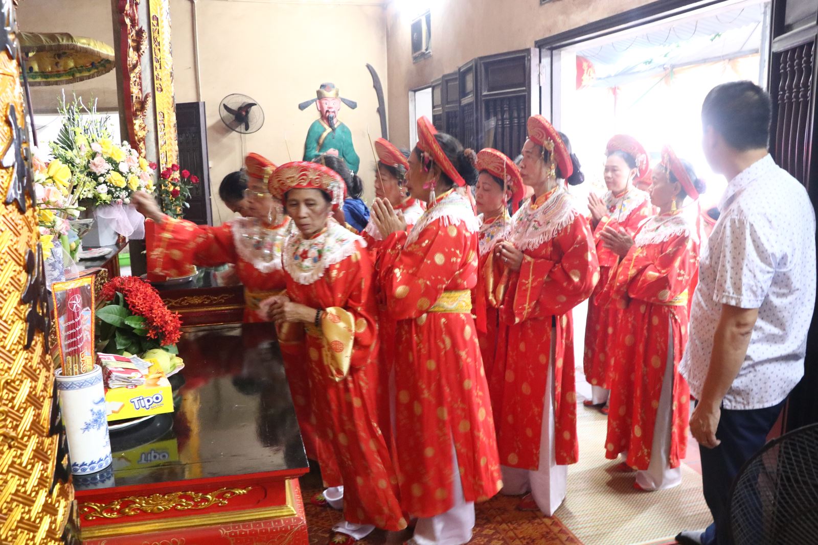 Khai mạc Lễ hội truyền thống đền Nam Hòa năm 2023