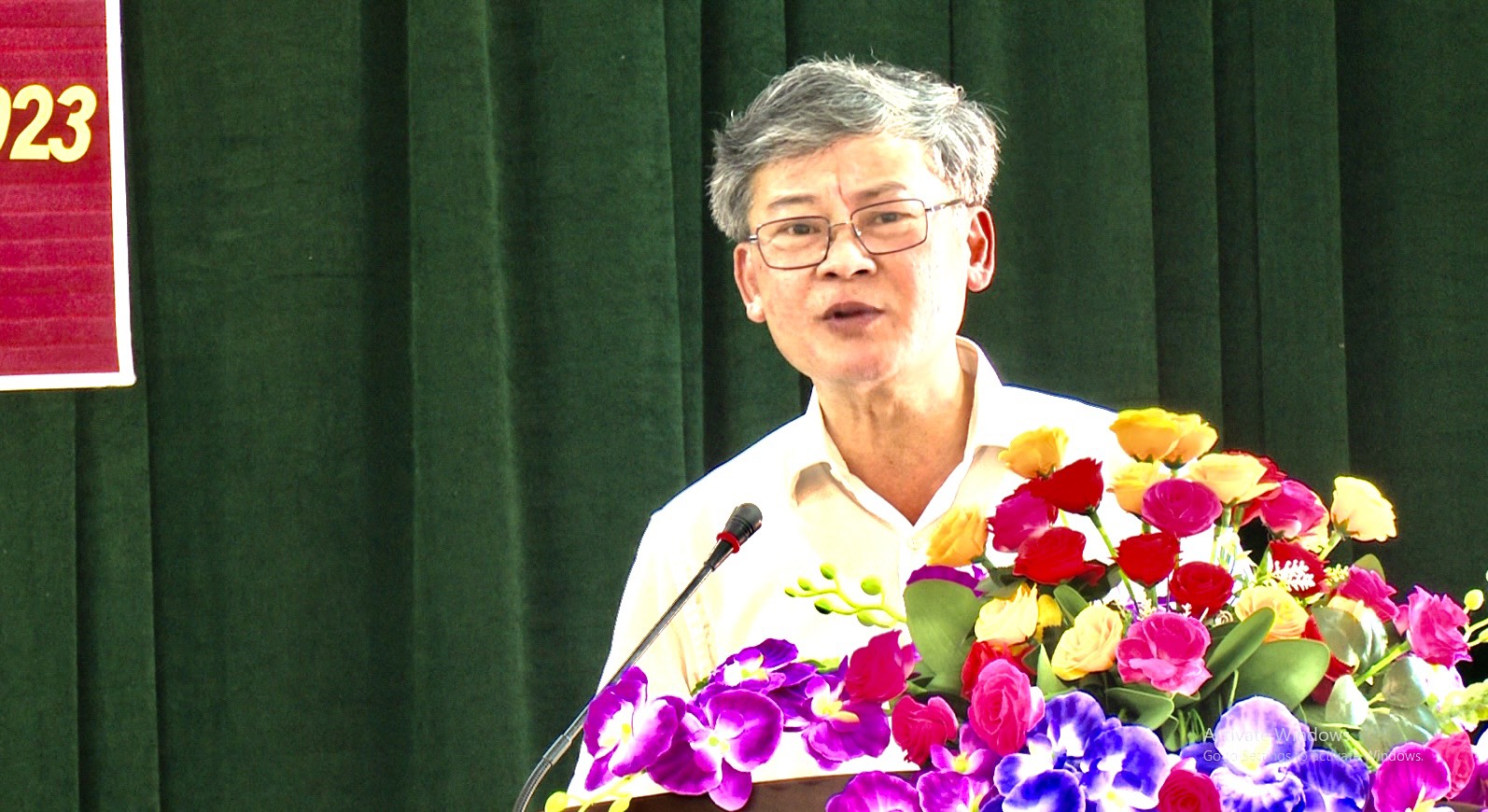 Đồng chí Nguyễn Duy Hưng, Phó Chủ tịch UBND tỉnh dự sinh hoạt Chi bộ thôn Triều Tiên, xã Bảo Khê