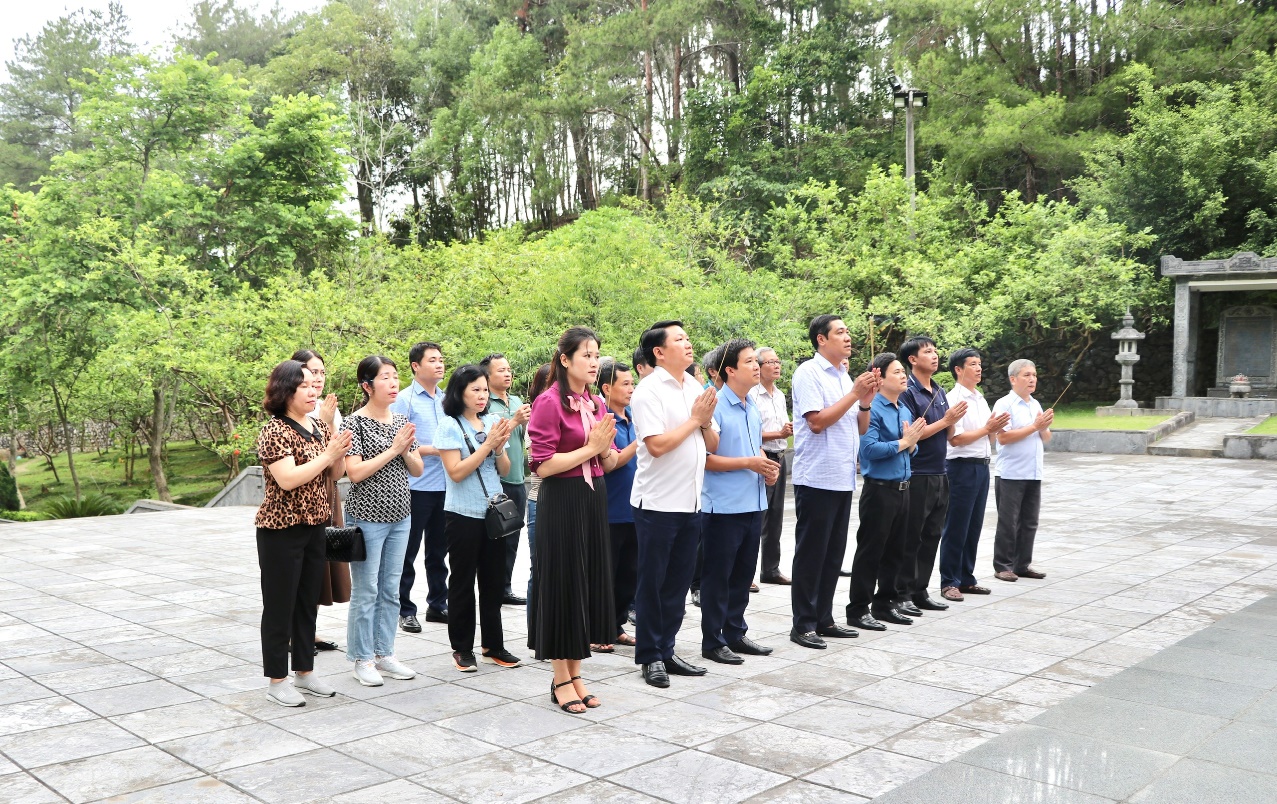 Thành ủy Hưng Yên tổ chức chuyến tham quan, học tập kinh nghiệm về thực hiện công tác đền ơn đáp nghĩa tại các tỉnh miền núi phía Bắc