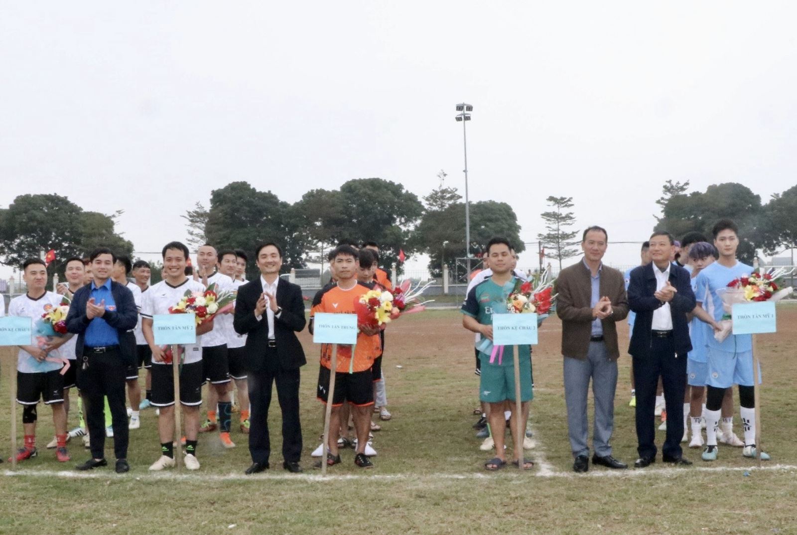 Khai mạc giải bóng đá  thanh niên xã Phú Cường xuân Giáp Thìn 2024