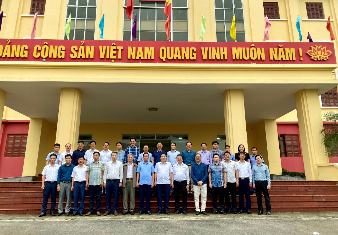 Đoàn công tác Thị ủy Sa Pa tỉnh Lào Cai  thăm và làm việc tại Thành phố Hưng Yên