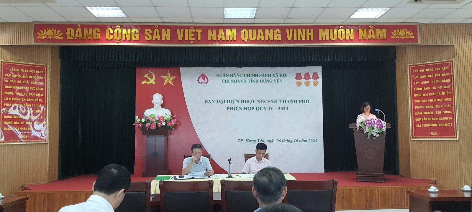 Ban đại diện Hội đồng quản trị Ngân hàng Chính sách xã hội (NHCSXH) thành phố Hưng Yên họp phiên thường kỳ quý IV năm 2023