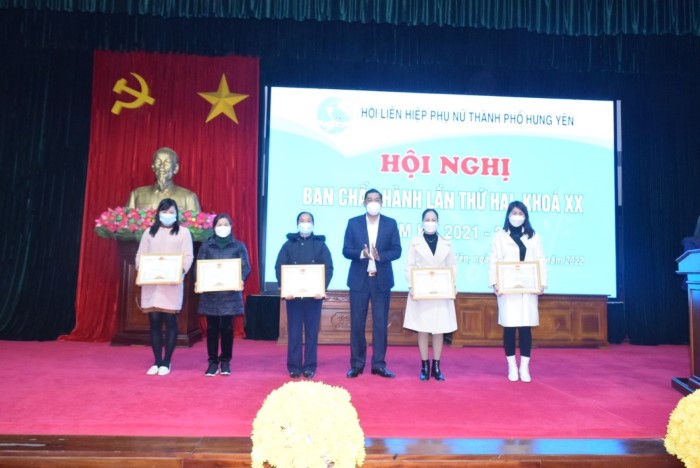 Hội Liên hiệp phụ nữ thành phố tổng kết công tác hội và phong trào phụ nữ năm 2021