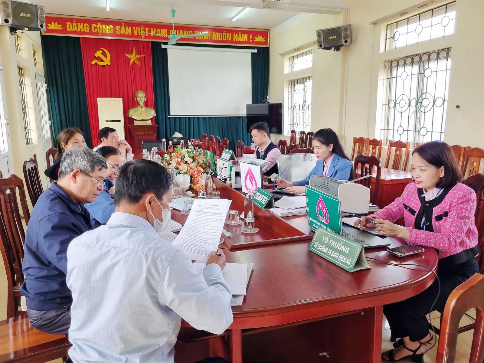 Chi nhánh Ngân hàng Chính sách xã hội tỉnh Hưng Yên triển khai mở tài khoản an sinh xã hội
