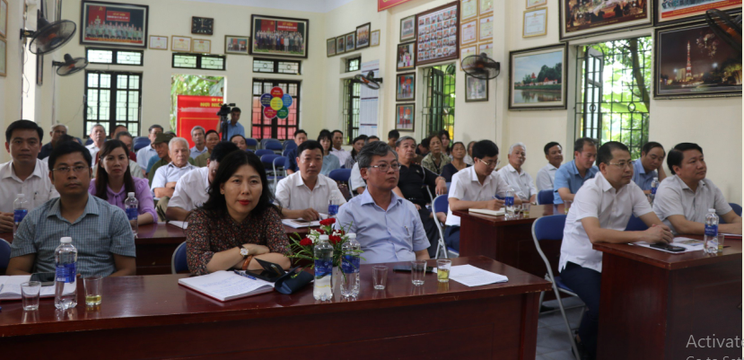 Đồng chí Nguyễn Duy Hưng –Phó Chủ tịch UBND tỉnh dự sinh hoạt chi bộ thôn 2 xã Quảng Châu