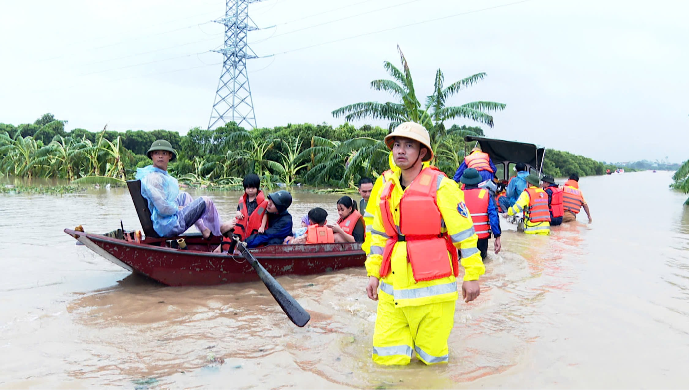 Thành phố Hưng Yên: Hơn 3 nghìn người dân vùng ngập lụt được di dời đến nơi an toàn