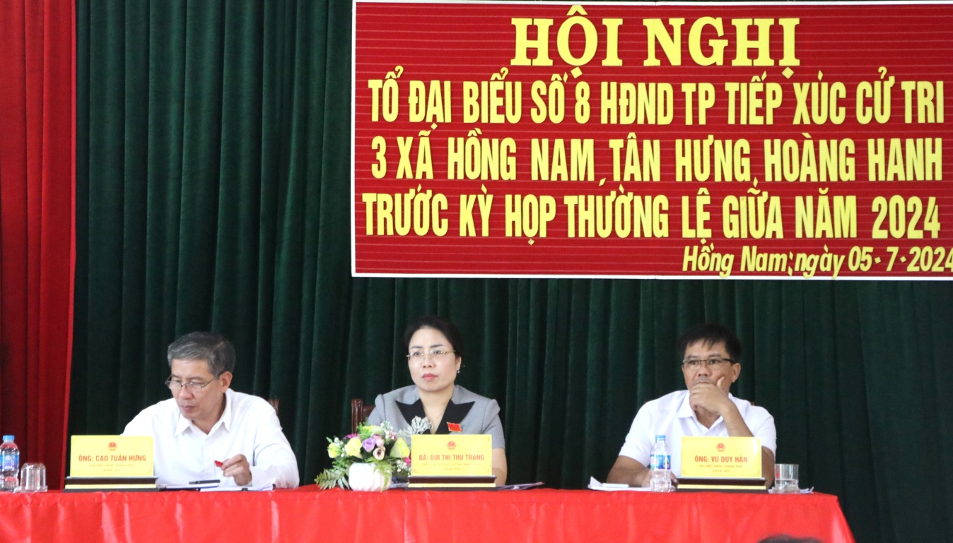 Tổ đại biểu số 8, Hội đồng Nhân dân thành phố khóa XXII, nhiệm kỳ 2021 – 2026 tiếp xúc cử tri 3 xã Hồng Nam, Tân Hưng, Hoàng Hanh