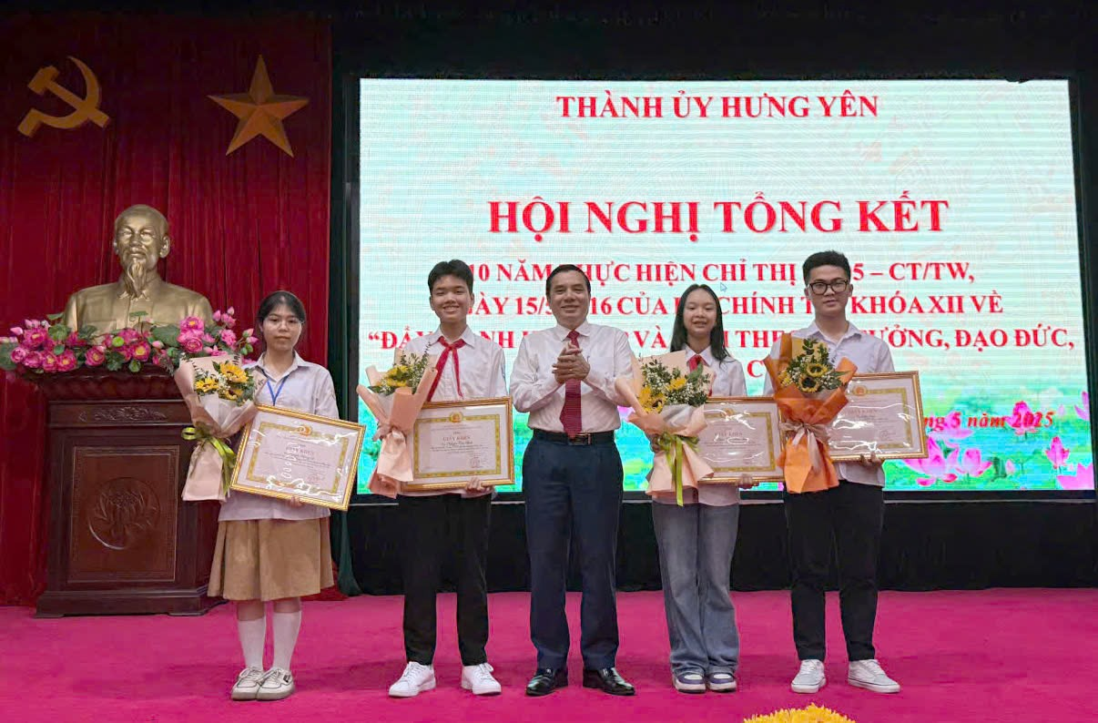 Nguyễn Hoàng Lê – Cô học trò tiêu biểu trong học tập và làm theo lời Bác