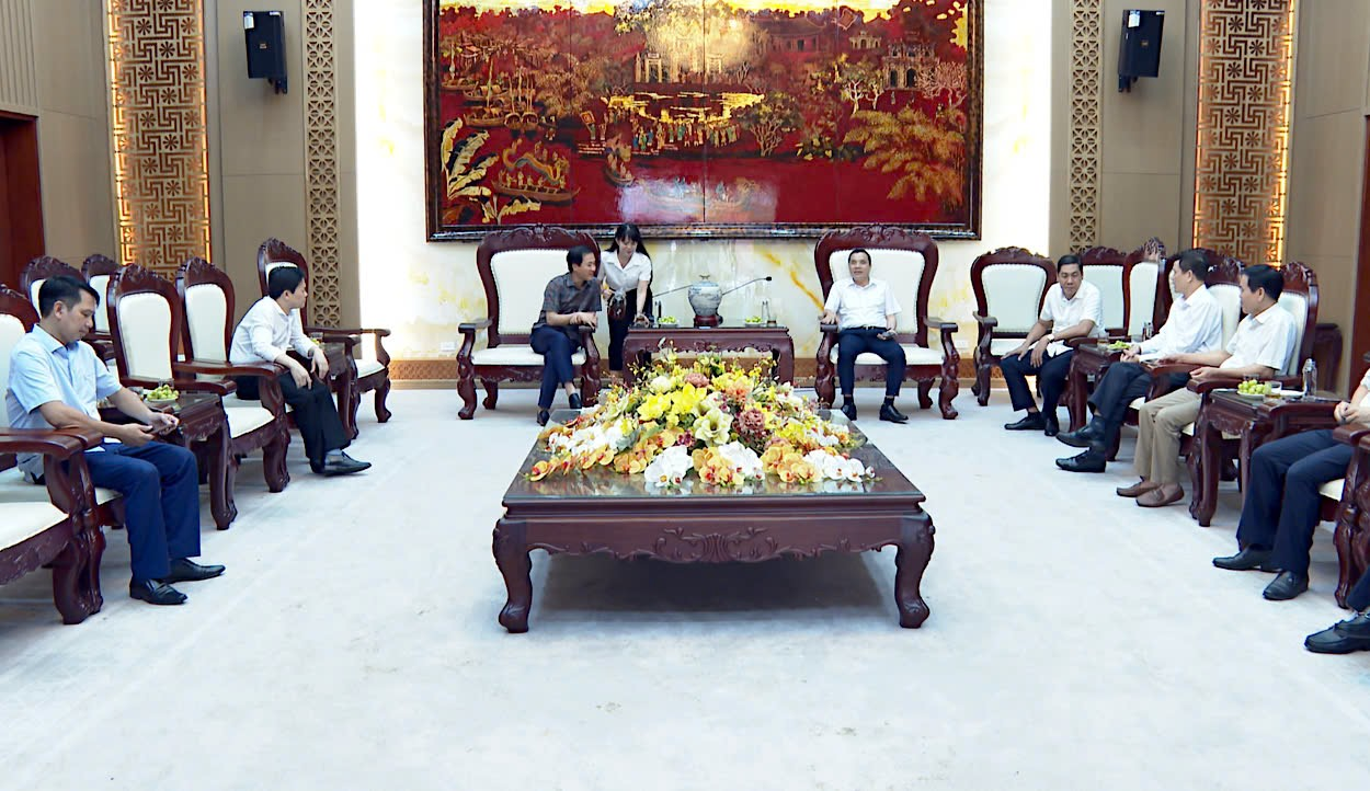 Ban Thường vụ Thành ủy Thái Bình thăm và làm việc  với Ban Thường vụ Thành ủy Hưng Yên