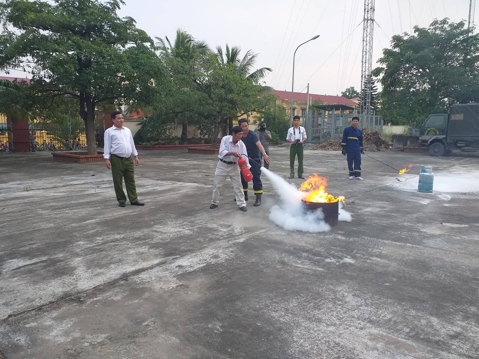 Tập huấn công tác PCCC và cứu nạn cứu hộ cho cộng đồng trên địa bàn thành phố Hưng Yên