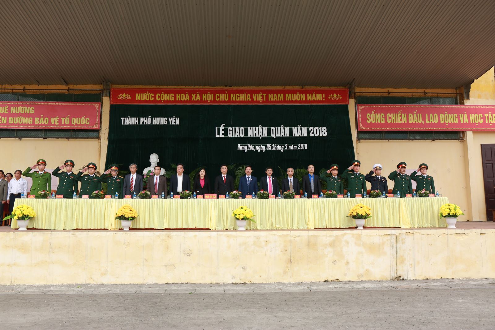 Thành phố Hưng Yên tổ chức lễ giao nhận quân năm 2018