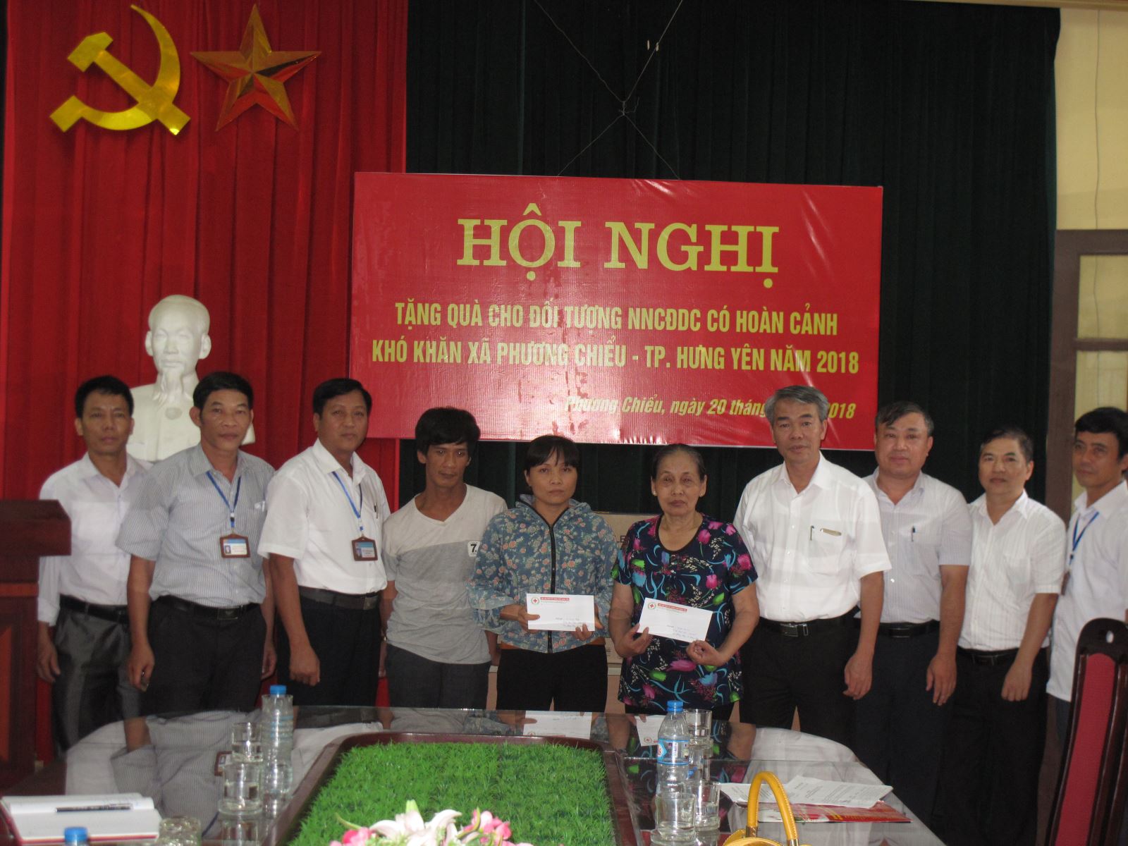 Trao hỗ trợ cho các gia đình nạn nhân chất độc da cam tại xã Phương Chiểu, xã Liên Phương và phường Hiến Nam